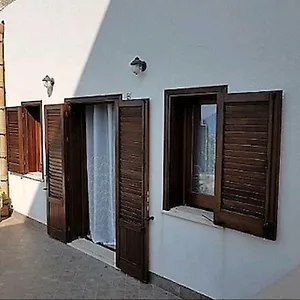  Holiday home Casa Vacanza Brigida